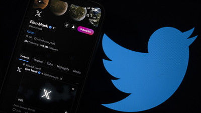 Twitter yeni logosuyla yayına başladı