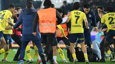 Trabzonspor - Fenerbahçe maçındaki gerginlik dünya basınında: İşte maç sonundan o fotoğraflar...