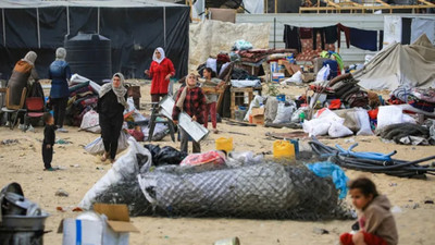 İsrail yeniden çadırları hedef aldı: Refah'ta 21 kişi öldü