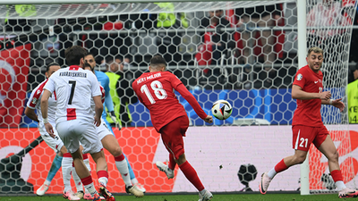 Arda Güler ve Mert Müldür, 'ilk maçların en iyi golü' kategorisinde aday