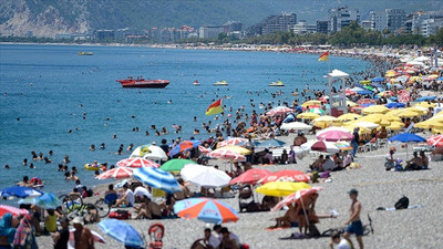 Otellerde doluluk yüzde 100'e ulaştı! Antalya son yılların en hareketli bayram tatilini geçirdi