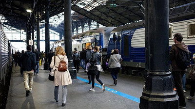 Olimpiyatlara ev sahipliği yapan Fransa’da tren hatları devre dışı kaldı