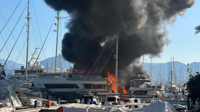 Muğla Fethiye'de marinada yangın! Tekneler alevlere teslim