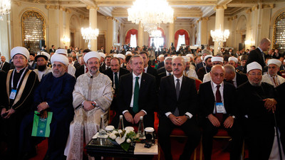“İslam dünyasının yeni bir uyanışa ihtiyacı var”