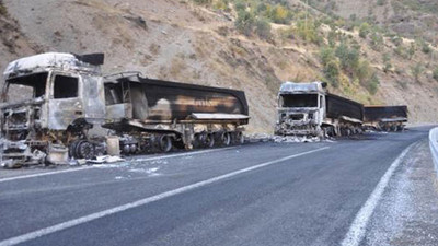 PKK'lılar TIR'ları ateşe verdi