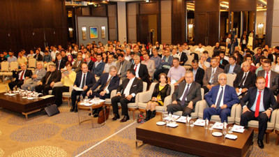 ‘Yaşamak İçin Arı’ konferansı düzenledi