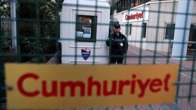 Cumhuriyet'in yazar ve yöneticilerine gözaltı