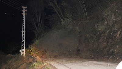 Kastamonu'da heyelan 13 köyü ulaşıma kapattı
