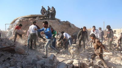 Halep'te yerleşim yerlerine saldırı: 46 ölü, 325 yaralı