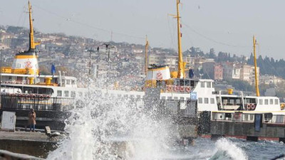 Marmara Denizi'nde ulaşıma lodos engeli