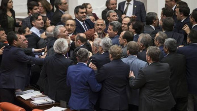 Meclis'te yumruklar konuştu