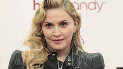Madonna, Türk tasarımı yüzüğü nasıl taktı?