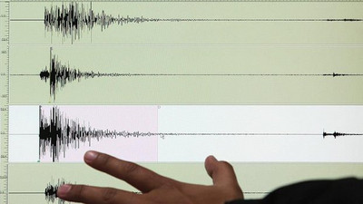 Manisa'da peş peşe depremler