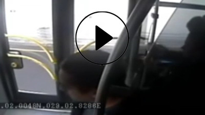 İşte metrobüs şoförüne saldırı anı!
