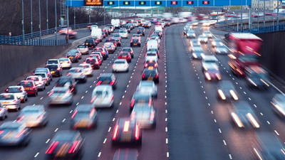 Otomobilde ithal, ticari araçta yerli tercih edildi