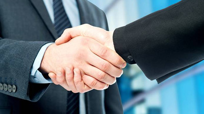 Şirket satışlarında yarı yarıya düşüş var