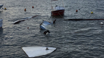 Karaburun'da göçmen teknesi battı: 4 ölü