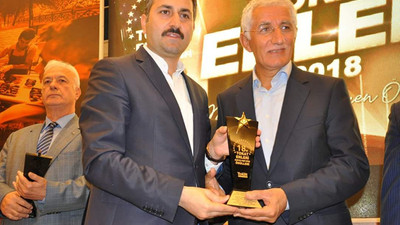 Mehmet Önder'e Başarılı İş İnsanı Ödülü