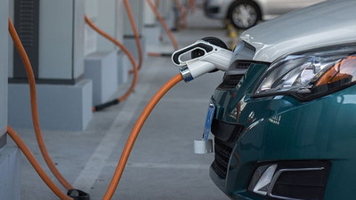 Maliye Bakanlığı: Elektrikli otomobile ÖTV zammı yok