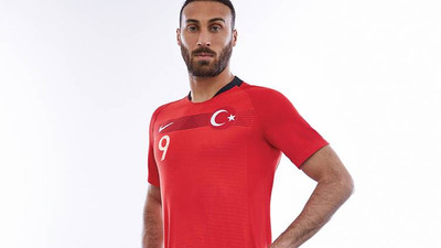 A Milli Takım'ın yeni formaları tanıtıldı