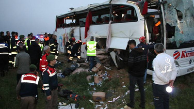 Otobüs şarampole devrildi: 4 ölü, 37 yaralı