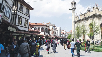 Konya'da dünle bugün iç içe
