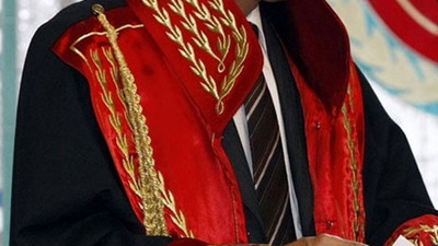 Yaklaşık 4 bin FETÖ'cü hakim savcı meslekten ihraç edildi