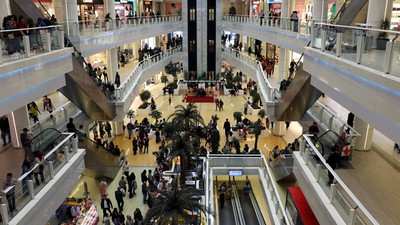 AVM'ler 2,2 milyar ziyaretçi çekti
