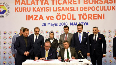 Kayısıda lisanslı depo için imzalar atıldı