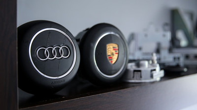 Bentley ve Porsche için parça üretiyorlar