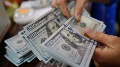 Dolarda dalgalanma sürüyor
