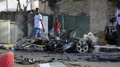Somali'de Bakanlığa bomba yüklü araçla saldırı