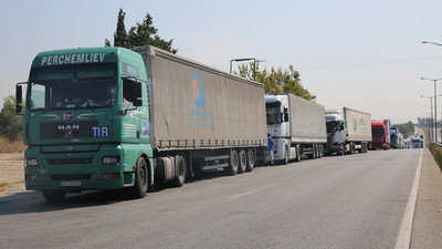 Kapıkule'de 10 kilometrelik TIR kuyruğu