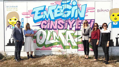 “Emeğin cinsiyeti olmaz” mesajı konuşan trafoda
