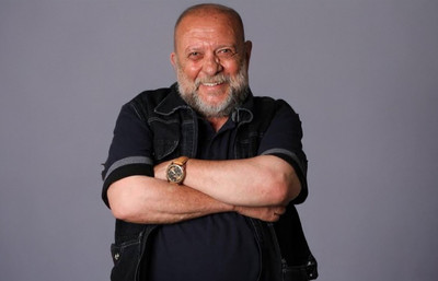 Usta oyuncu Emin Gümüşkaya hayatını kaybetti