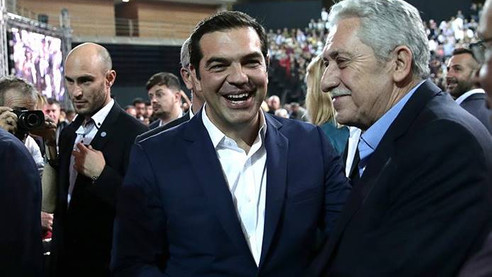 Çipras yeniden SYRIZA başkanlığına seçildi