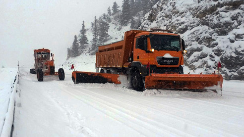 Antalya'da ulaşıma kar engeli