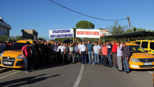Taksiciler kontak kapattı
