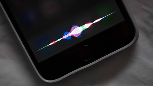 Lise öğrencisi Siri'nin açığını buldu