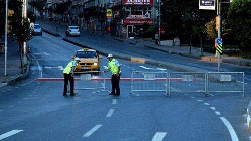İstanbul'da yollar trafiğe kapatılacak