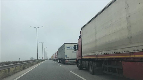 Kapıkule'de TIR kuyruğu 12 kilometreyi buldu