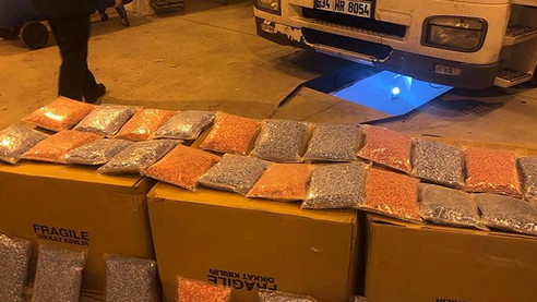 Türk polisinden yurt dışında uyuşturucu operasyonu