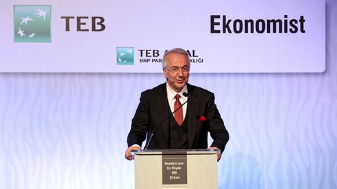 "Yüksek faizden kurtuluş enflasyona bağlı"