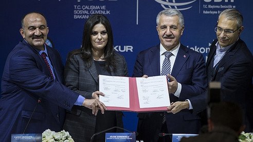 Türk Telekom, 2 bin 500 personel alacak