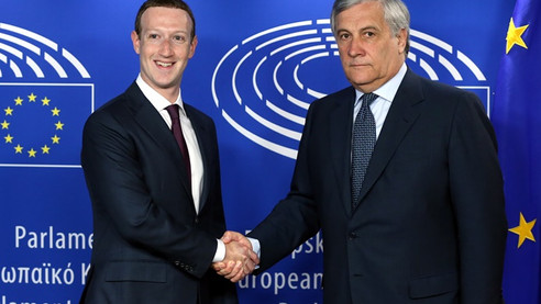 Zuckerberg özür diledi