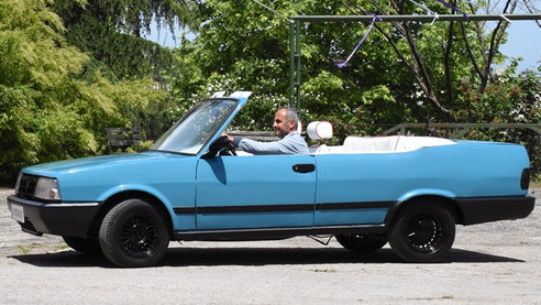 Hurda aracı spor otomobile dönüştürdüler