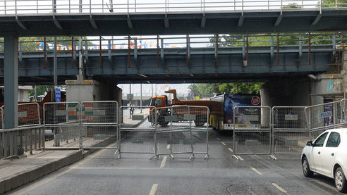 İstanbul'da bazı yollar trafiğe kapatıldı