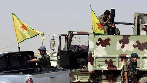 YPG, Rakka'daki işgaline karşı çıkan grubu kuşattı