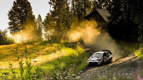 Finlandiya Rallisi'ni Tanak kazandı