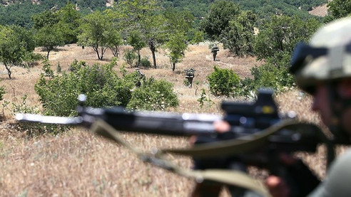 AK Parti Van İl Başkanlığı saldırısının faili etkisiz hale getirildi